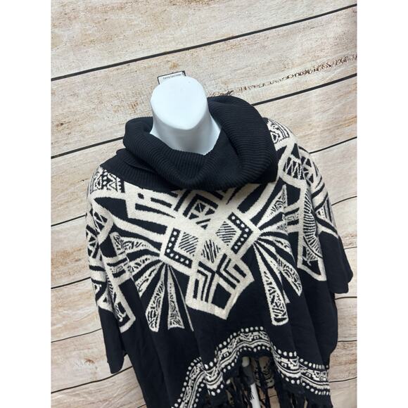 Flying Tomato Womens Poncho Size M/L Black Bohemian Sweater Pullover - Picture 4 of 10